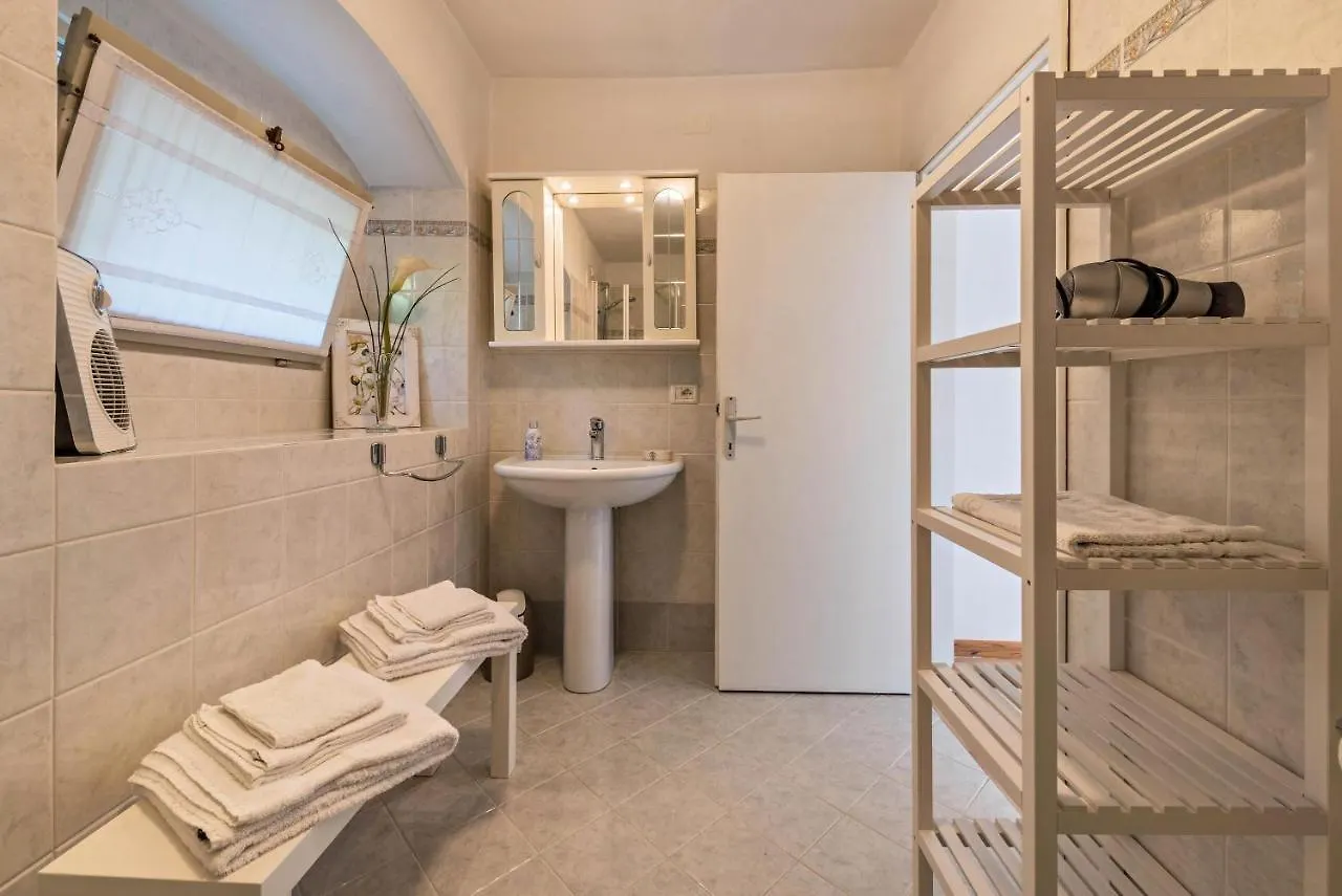 Casa Vacanze Voiandes Tremosine Apartment